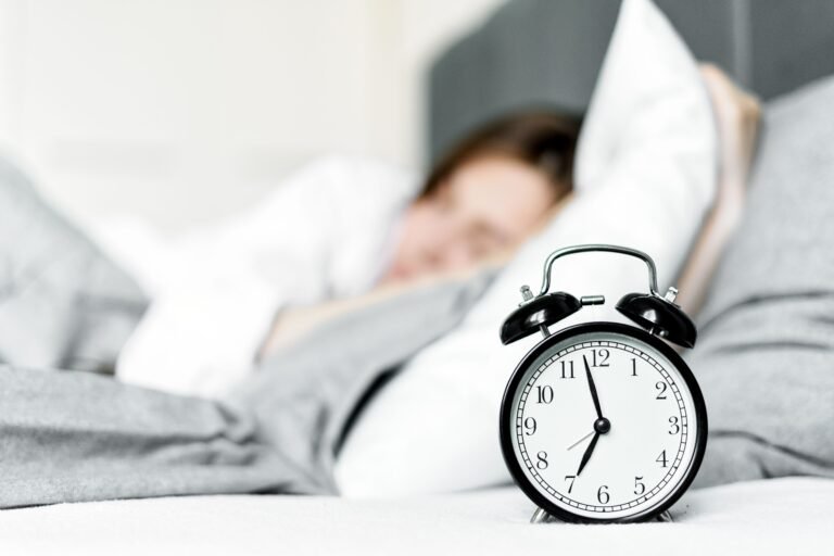 How Sleep Affects Weight Loss (And Why You’re Not Losing Fat)